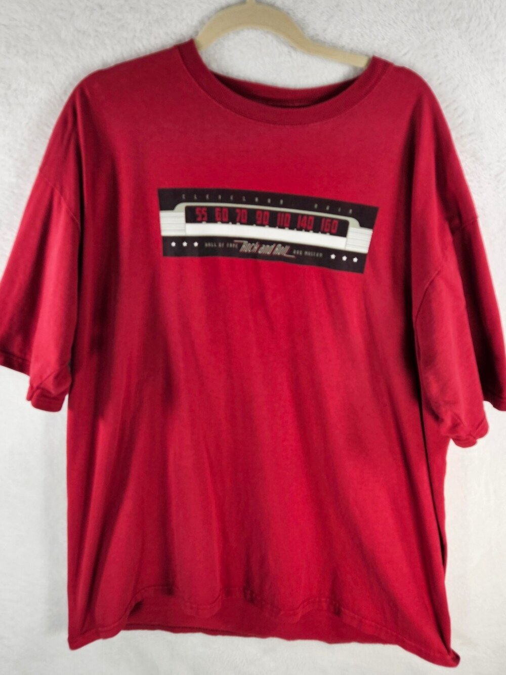 Rock and Roll Hall of Fame Cleveland T-Shirt Red Men's Size XXL *Fits As Large